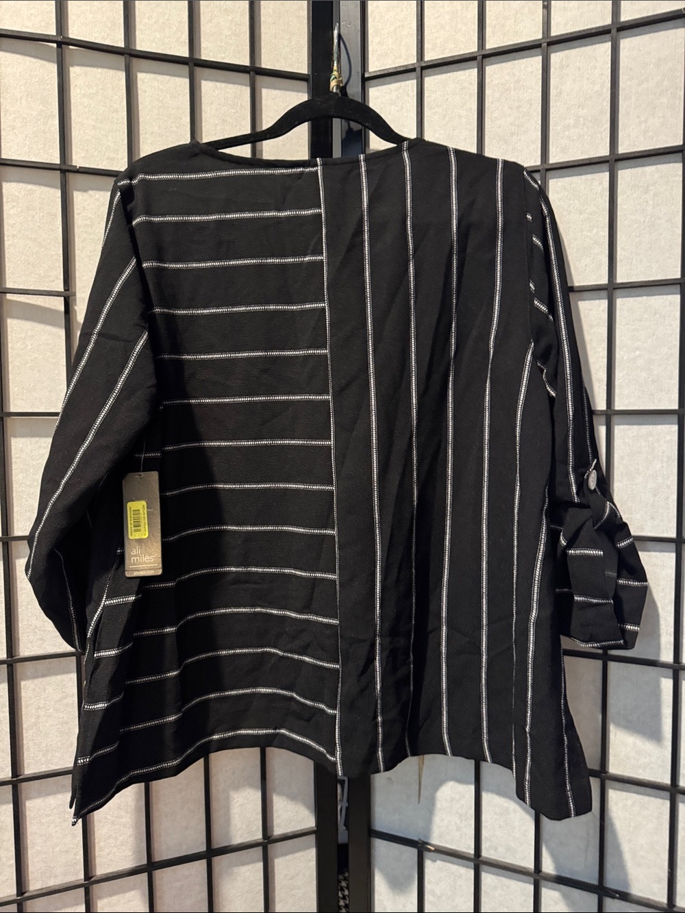 Ali Miles Black & White Striped Button-Accent Tunic Top NWT - Picture 2 of 5